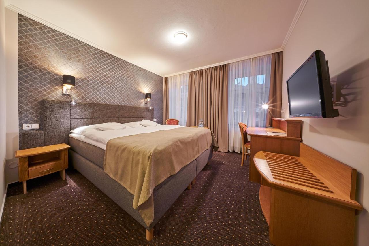 Hotel Adam Trutnov Bagian luar foto