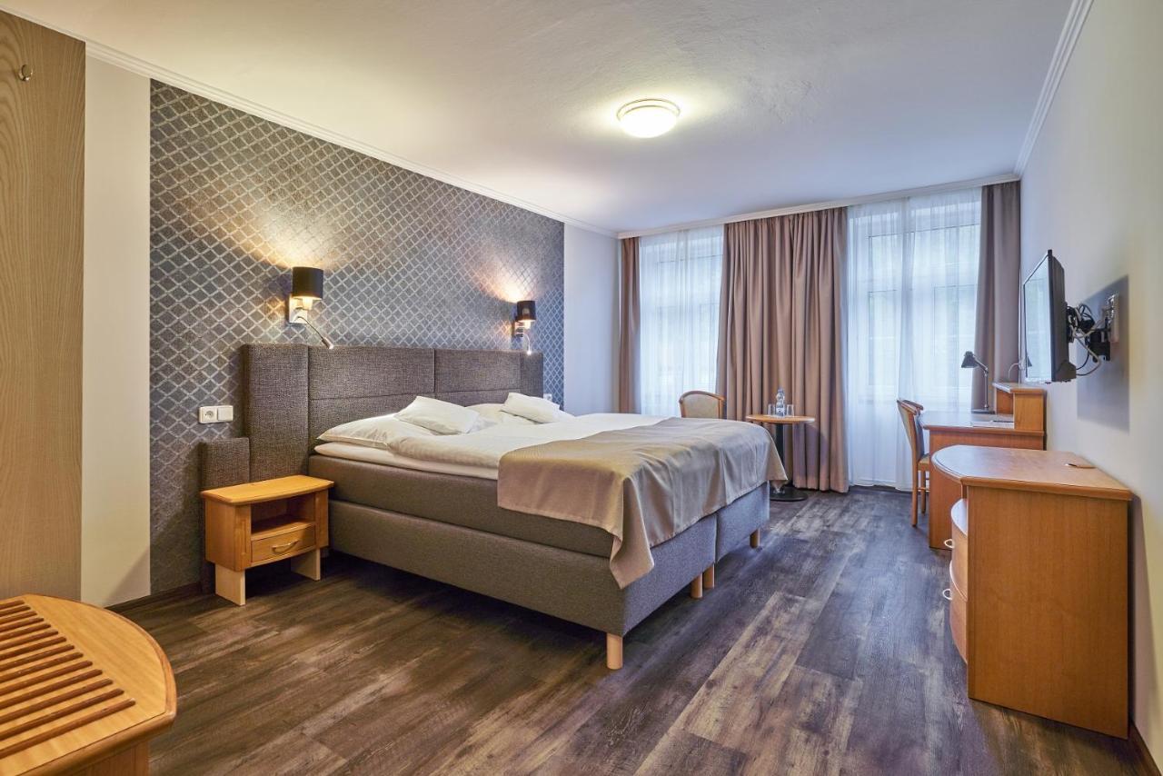 Hotel Adam Trutnov Bagian luar foto